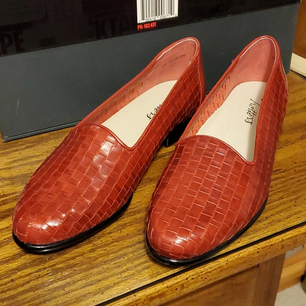 [Out of Business SALE Women's Shoes] Trotters